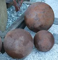 Шары кортен уличный декор (518951) ∅ 600 500 300  мм. Валуйки 